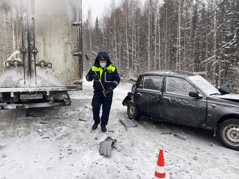 В Свердловской области в аварии пострадал 11-летний ребёнок | 17.01.2022 |  Нижний Тагил - БезФормата