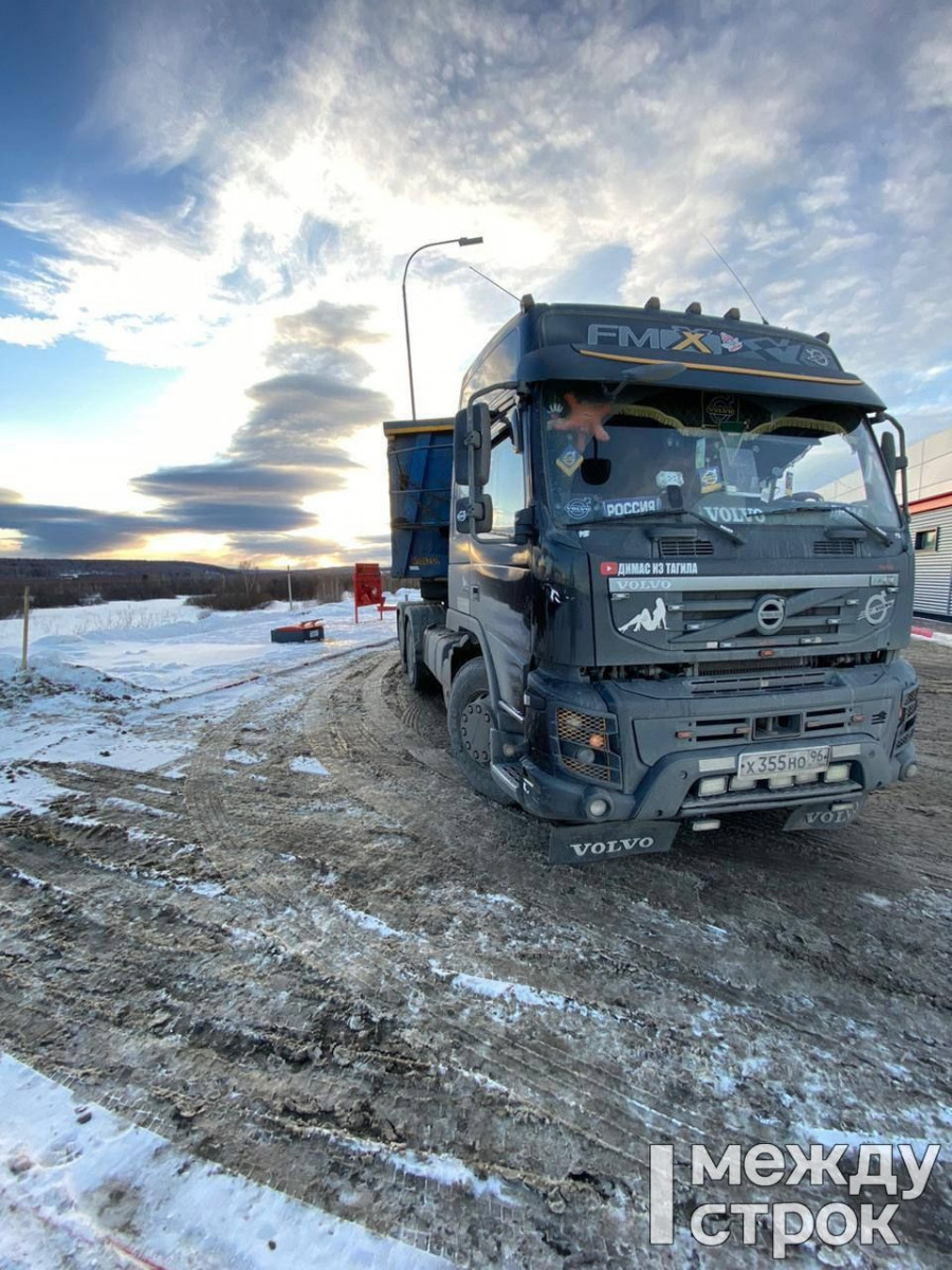 В Нижнем Тагиле Gelandewagen врезался в ВАЗ (ВИДЕО) | Новости Нижнего  Тагила и Свердловской области - Агентство новостей «Между строк»