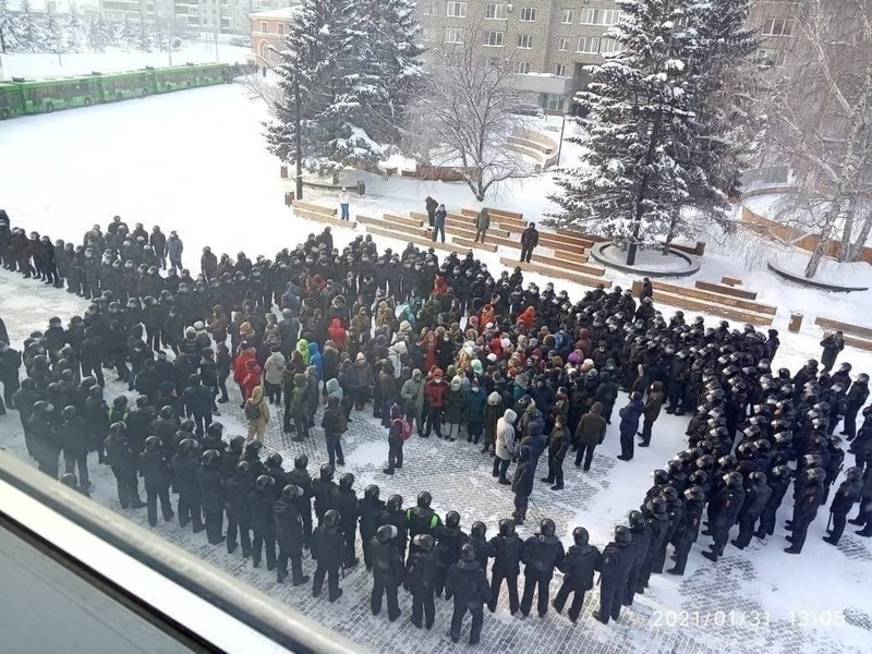 Очередной рекорд. На акциях протеста в поддержку Алексея Навального задержали почти 5000 человек