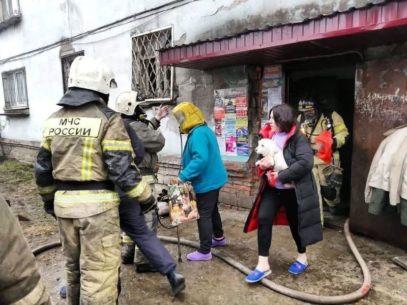 На Красном Камне из-за пожара эвакуировали многоэтажку