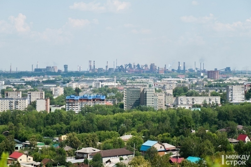 Города Свердловской области накроет смог