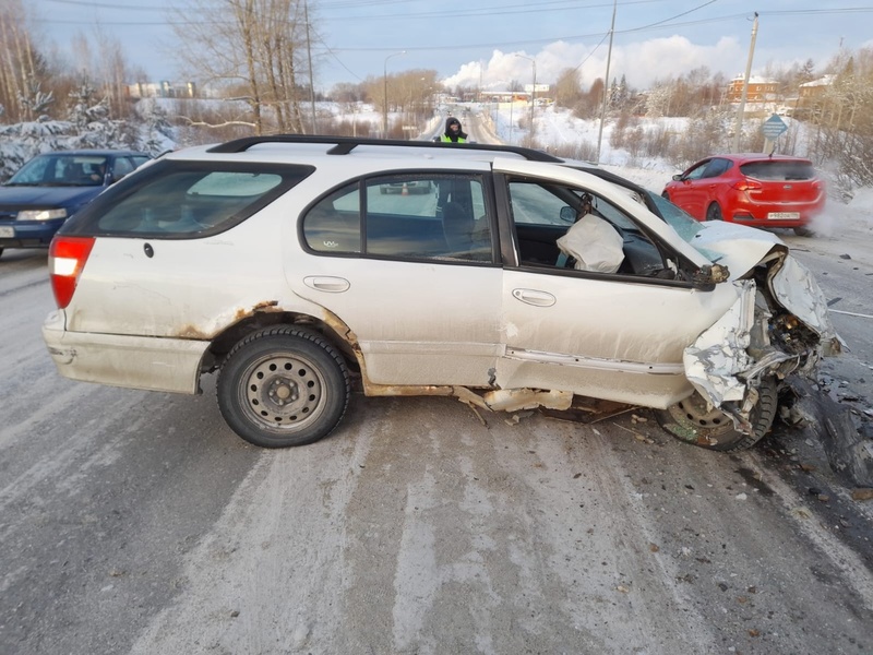 В Нижнем Тагиле на Свердловском шоссе произошло второе серьёзное ДТП за сутки