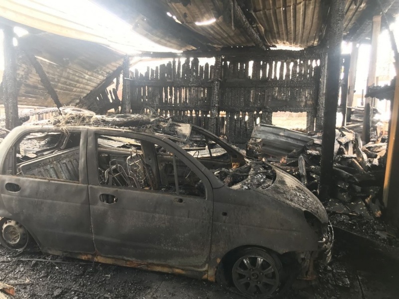 В Нижнем Тагиле в больнице скончался мужчина, получивший ожоги при попытке спасти свой автомобиль от пожара в частном доме