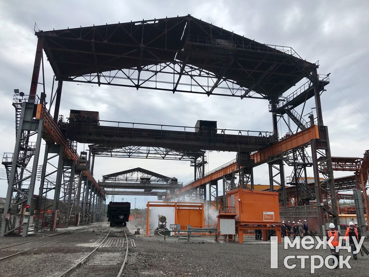 В Нижнем Тагиле на ЕВРАЗ НТМК запустили новый участок по переработке ванадия и линию контроля качества в колёс