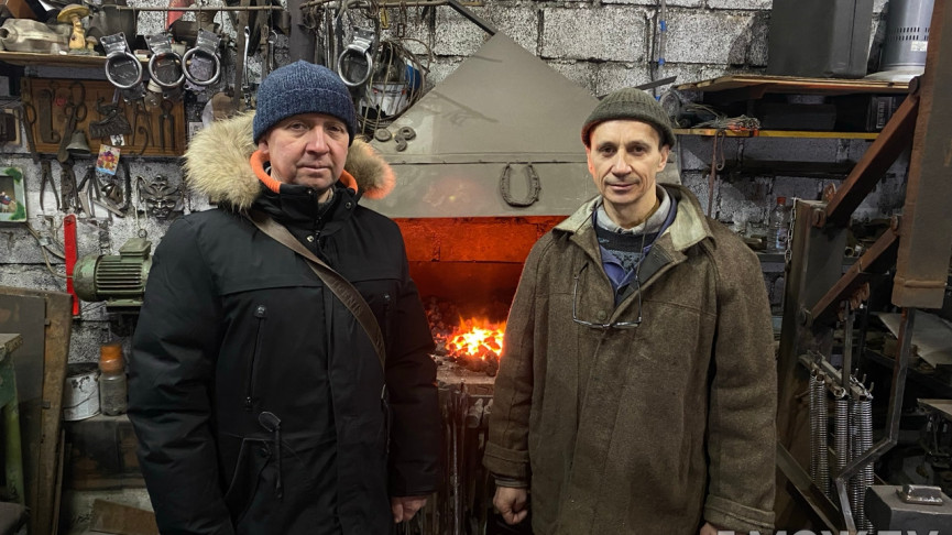 Молот «Дуся» или Как работу тагильских кузнецов поставили перед замком Пьера Кардена и причём здесь маркиз де Сад (ВИДЕО)