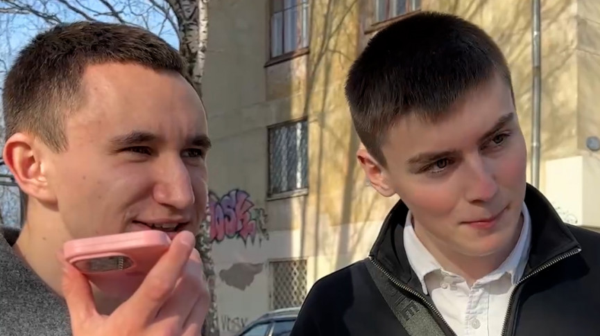 Какая российская императрица продала Антарктиду Америке, сколько попугаев в мультике «38 попугаев» и почему Демидовы назвали реку Тагил. В День дурака журналисты АН «Между строк» задали тагильчанам первоапрельские вопросы (ВИДЕООПРОС)