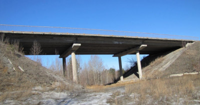 Областные власти отремонтируют мост рядом с Верхневыйским водохранилищем