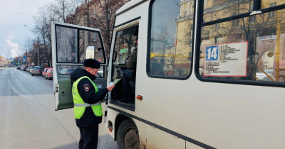За три дня в Нижнем Тагиле 76 водителей автобусов и маршруток нарушили ПДД