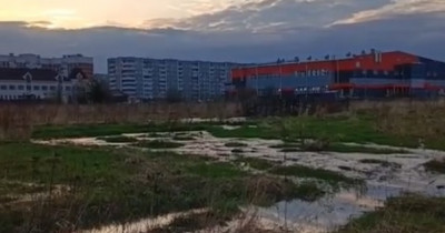 В Нижнем Тагиле на ГГМ речка из нечистот снова течёт в городской пруд (ВИДЕО)