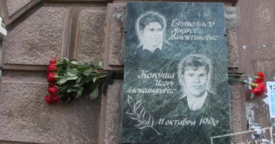 Свердловский областной суд оставил без изменений приговор киллеру, который в 1996 году в Нижнем Тагиле на проспекте Ленина расстрелял бизнесмена и его телохранителя