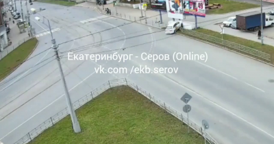 Необычное ДТП попало на дорожные камеры в Нижнем Тагиле