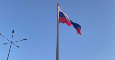 Для скандального известного флагштока на набережной Тагильского пруда закупят ещё четыре флага за 660 тысяч рублей