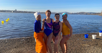 Тагильские «моржи» открыли новый сезон зимнего плавания (ВИДЕО)