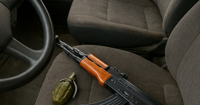 В Свердловскую колонию пытались провезти гранату, автомат и телефоны