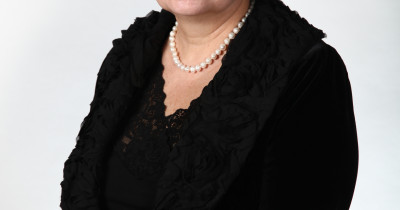 Директор Нижнетагильского драмтеатра Ольга Анисимова награждена медалью «За труды в культуре и искусстве»