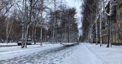 В Нижнем Тагиле прокуратура через суд обязала мэрию благоустроить тротуары и отремонтировать бордюры на Тагилстрое