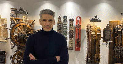  «Театрал», «Бабай» и «Диджей». В Нижнем Тагиле открылась выставка арт-объектов из дерева и металла в стиле лофт и индастриал художника Андрея Бортникова (ВИДЕО)