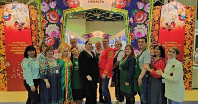 Два нижнетагильских предприятия народных промыслов «НХП Техно Ателье» и «Поднос Урала» принимают участие в крупнейшей в России выставке «Ладья. Зимняя сказка-2025»