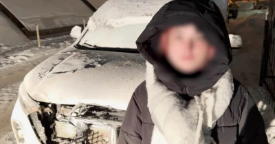 СМИ: Родственница директора тагильской компании «Антолл» Анатолия Толстова стала жертвой мошенников, спалив чужую иномарку в Екатеринбурге 