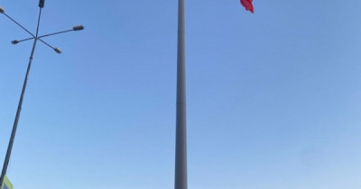 В прокуратуре поддержали решение УФАС о нарушении антимонопольного законодательства при установке флагштока в Нижнем Тагиле