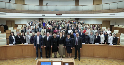 В Екатеринбурге по инициативе спикера ЗакСО Людмилы Бабушкиной прошёл женский форум с участием ведущих российских политиков и экспертов