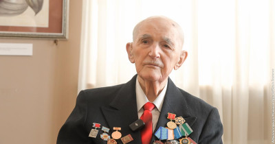 Отметивший 100-летний юбилей легендарный тагильский музейщик Иван Семёнов работает над своей новой книгой