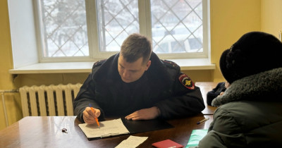 В Нижнем Тагиле полицейские совместно с сотрудником банка спасли пенсионерку, едва не ставшую жертвой мошенничества