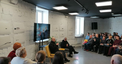 Алексей Иванов: Уральская троица — это отец и сын Черепановы и пар святой. В Нижнем Тагиле прошла встреча с автором нашумевших бестселлеров