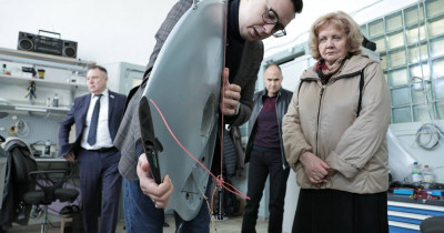 Спикер Заксобрания Свердловской области Людмила Бабушкина оценила передовые разработки уральского предприятия по производству беспилотников