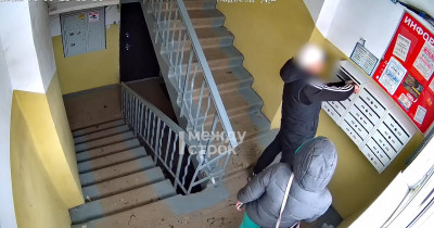 Жители пятиэтажки на Тагилстрое вновь жалуются на наркоманов. Видеокамеры не спасают, полиция не помогает