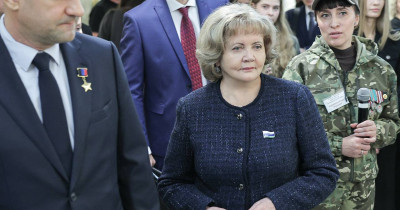 В преддверии Дня Победы по инициативе председателя ЗакСО Людмилы Бабушкиной откроется выставка изделий для бойцов СВО