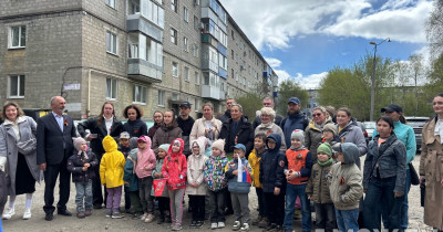 В Нижнем Тагиле участника Великой Отечественной войны, ветерана труда и бывшего работника НТМК с 30-летним стажем Бориса Толмачёва поздравили с Днём Победы
