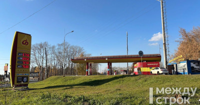 В Свердловской области водители жалуются на очереди на АЗС