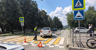 В центре Нижнего Тагила на пешеходном переходе сбили велосипедиста