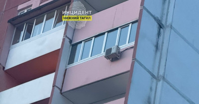 В Нижнем Тагиле женщина выпала с балкона 10-го этажа и разбилась насмерть в день своего рождения