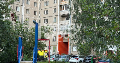 На Гальянке мужчина выпал из окна пятого этажа