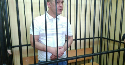 Осуждённый за убийство тагильского хоккеиста Александра Чумарина Самат Хазипов в очередной раз попал на скамью подсудимых 