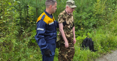 Тагильские спасатели помогли заблудившемуся в лесу мужчине найти дорогу домой 