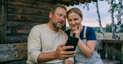В Нижнем Тагиле доверчивый мужчина уснул в объятиях малознакомой женщины и лишился денег