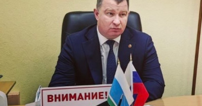 Бывшего главу Серова отправили под стражу по делу о взятке