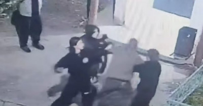 В Нижнем Тагиле банда агрессивных подростков напала на мужчину у собственного подъезда (ВИДЕО)