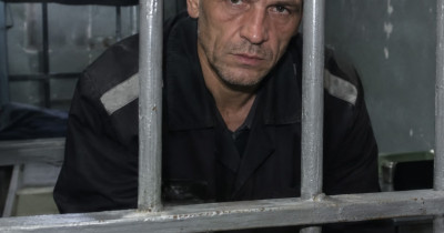 В Нижнем Тагиле будут судить 48-летнего рецидивиста за демонстрацию нацистской татуировки