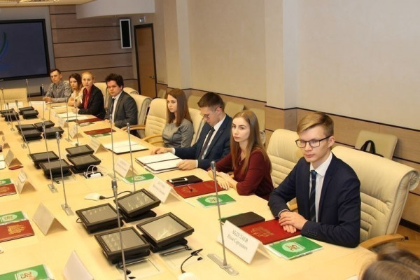Выборы депутатов Молодёжного парламента региона впервые пройдут на онлайн-площадке 