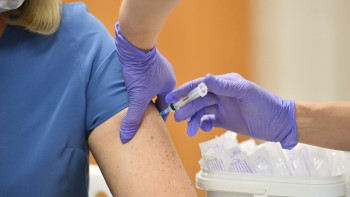 Минздрав Свердловской области назвал больницы, где будут прививать от коронавируса. В Нижнем Тагиле вакцину можно поставить в 6 медучреждениях