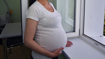 В Госдуме планируют запретить суррогатное материнство для одиноких людей