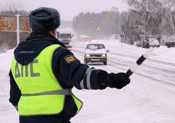 В Екатеринбурге командира взвода ДПС подозревают в хранении наркотиков. «Свою дозу съел при задержании»