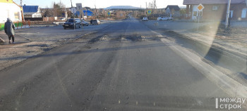«Тут же строим и калечим!» Жители Черноисточинска возмущены состоянием дорожного полотна после недавнего ремонта