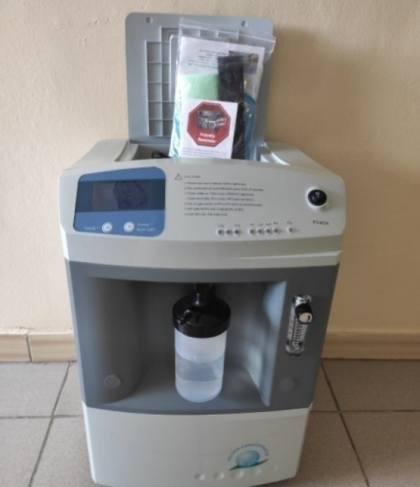 ЕВРАЗ закупил 10 кислородных концентраторов для инфекционной больницы Нижнего Тагила ЕВРАЗ закупил 10 кислородных концентраторов для инфекционной больницы Нижнего Тагила