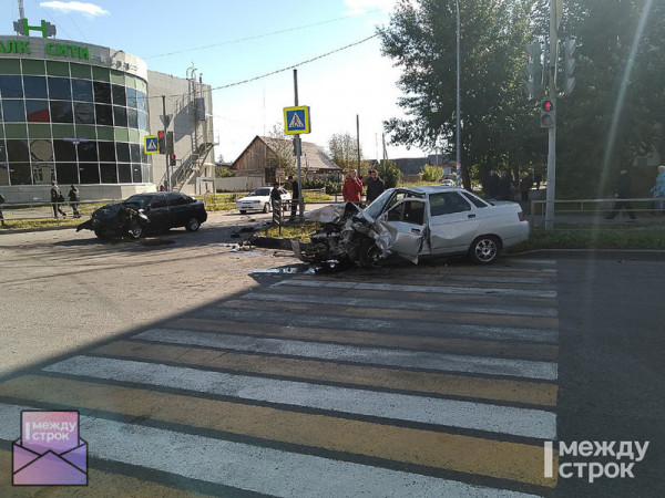 В Нижнем Тагиле на Вагонке столкнулись два ВАЗа (ВИДЕО)