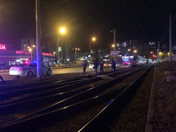 В Екатеринбурге подросток-зацепер погибла под колёсами трамвая